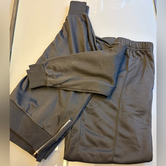 NWT MEL Women's mock-neck Black high leg wide leg Sweatsuit Set women's Large - Picture 5 of 15